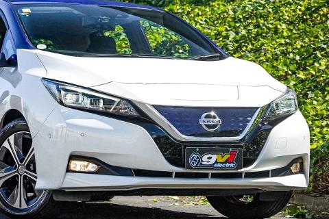 2017 Nissan Leaf 40G 88% SOH - Thumbnail