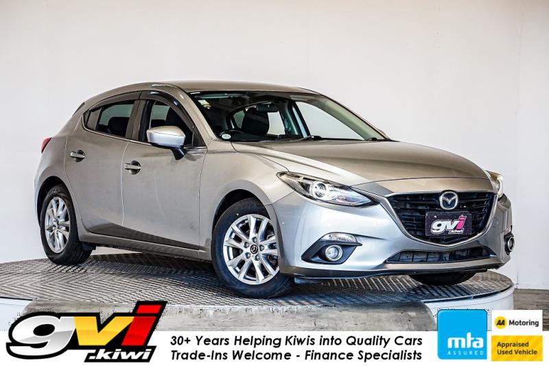 2014 Mazda Axela 15S / 3 Sport