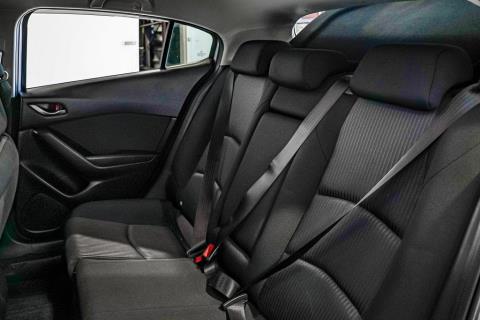 2014 Mazda Axela 15S / 3 Sport - Thumbnail