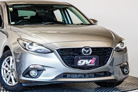 2014 Mazda Axela 15S / 3 Sport - Thumbnail