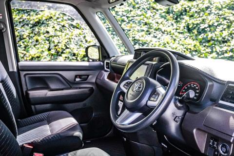 2017 Toyota Tank / Roomy G-T - Thumbnail