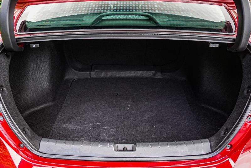 2019 Honda Civic Hybrid / Insight