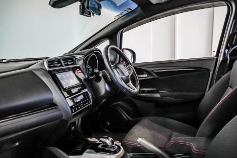 2014 Honda Fit S Hybrid / Jazz - Thumbnail