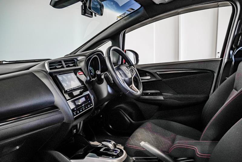 2014 Honda Fit S Hybrid / Jazz