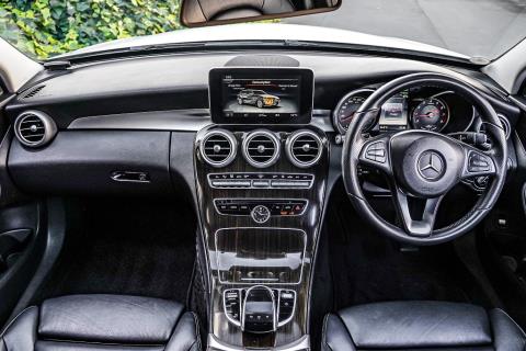 2017 Mercedes Benz C 350e - Thumbnail
