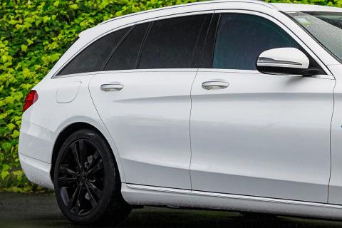 2017 Mercedes Benz C 350e - Thumbnail