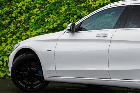 2017 Mercedes Benz C 350e - Thumbnail