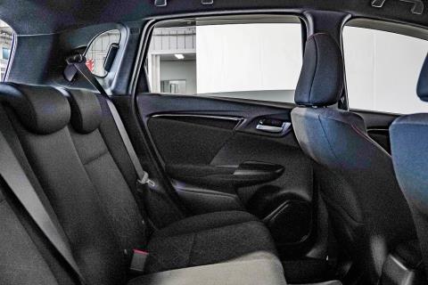 2014 Honda Fit Hybrid Sport / Jazz - Thumbnail