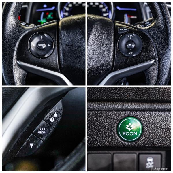 2014 Honda Fit Hybrid Sport / Jazz