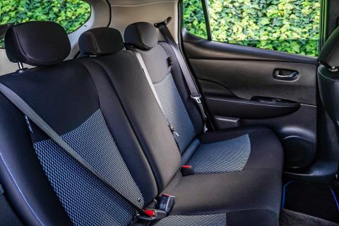 2018 Nissan Leaf 40S 86% SOH - Thumbnail