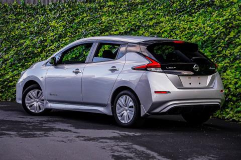 2018 Nissan Leaf 40S 86% SOH - Thumbnail