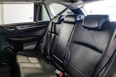 2016 Subaru Outback Limited - Thumbnail
