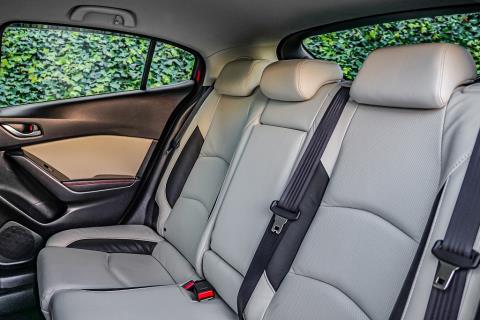 2015 Mazda Axela 20S / 3 Ltd - Thumbnail