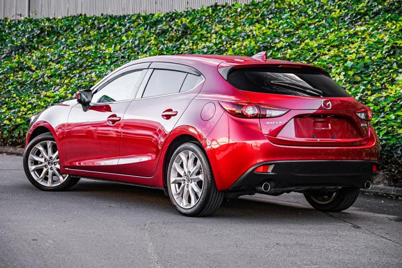 2015 Mazda Axela 20S / 3 Ltd