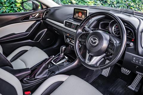 2015 Mazda Axela 20S / 3 Ltd - Thumbnail