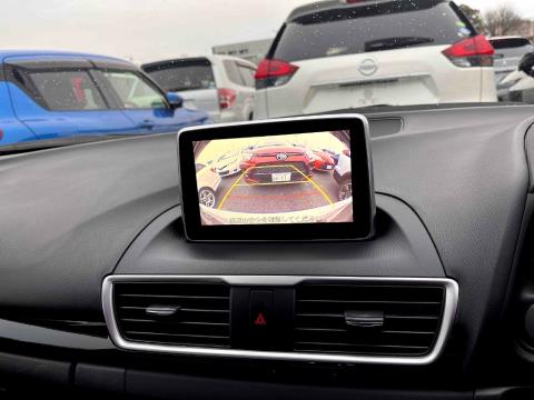 2014 Mazda Axela 20S / 3 Sport Hatch - Thumbnail