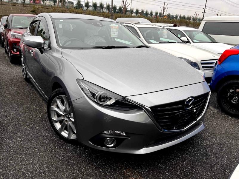 2014 Mazda Axela 20S / 3 Sport Hatch