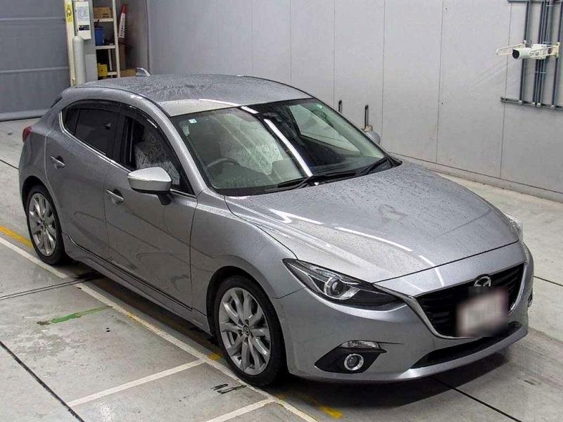 2014 Mazda Axela 20S / 3 Sport Hatch