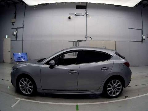 2014 Mazda Axela 20S / 3 Sport Hatch - Thumbnail