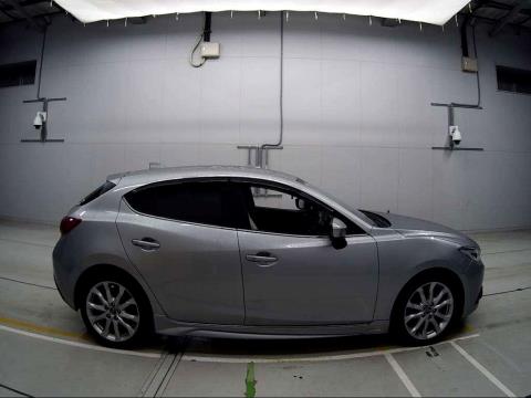 2014 Mazda Axela 20S / 3 Sport Hatch - Thumbnail