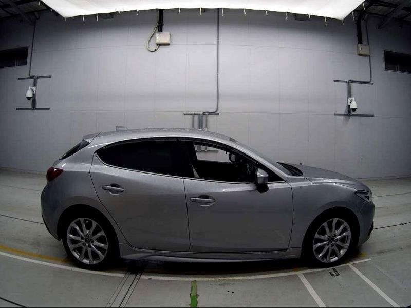 2014 Mazda Axela 20S / 3 Sport Hatch