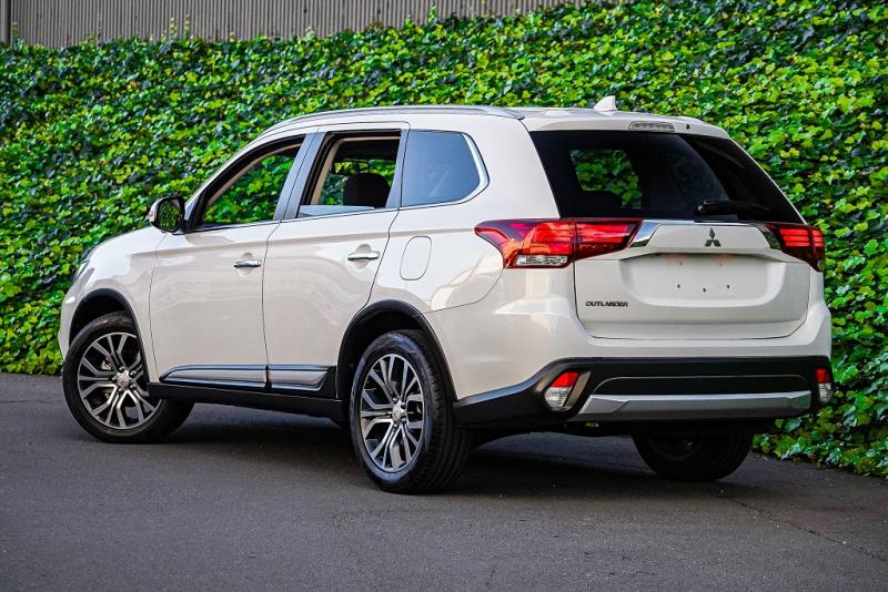 2015 Mitsubishi Outlander 24G