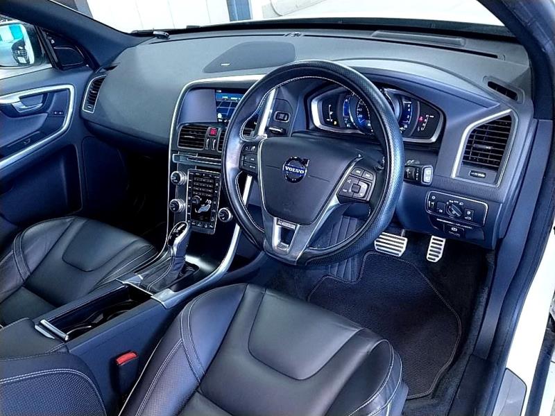 2015 Volvo XC60 T6 R Design 4WD