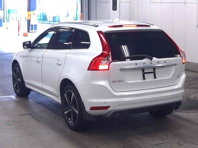 2015 Volvo XC60 T6 R Design 4WD