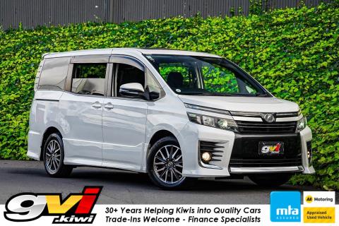2014 Toyota Voxy ZS / Noah - Thumbnail