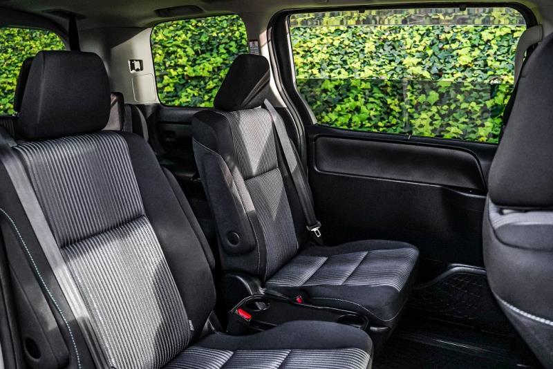 2014 Toyota Voxy ZS / Noah