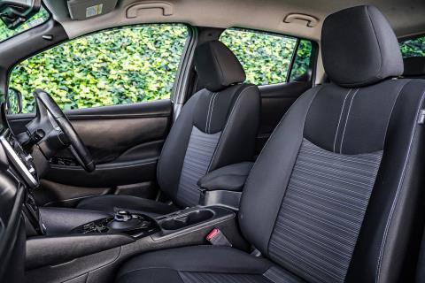 2018 Nissan Leaf 40G 86% SOH - Thumbnail