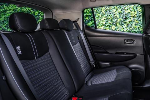 2018 Nissan Leaf 40G 86% SOH - Thumbnail