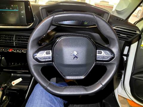 2021 Peugeot e-208 Allure Electric - Thumbnail