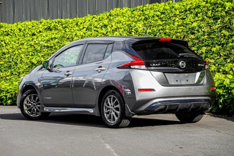 2018 Nissan Leaf 40X 85% SOH - Thumbnail
