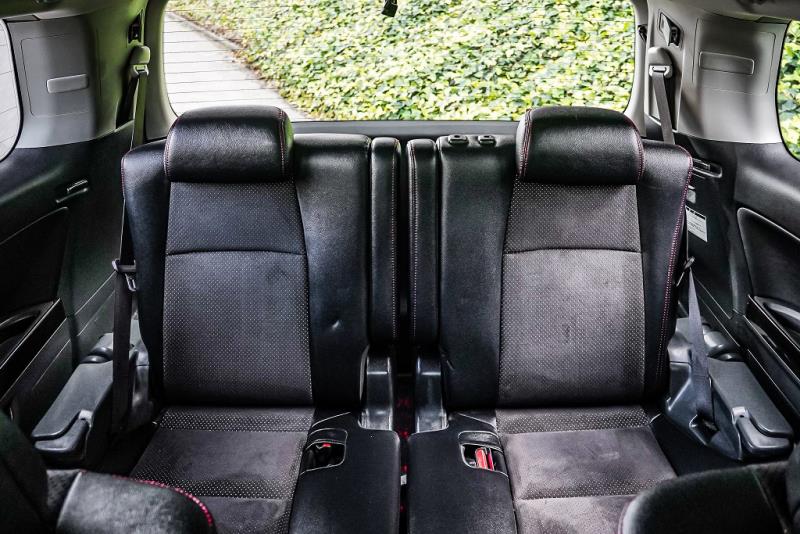 2014 Toyota Vellfire 2.4Z / Alphard