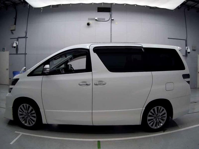 2014 Toyota Vellfire 2.4Z / Aplhard