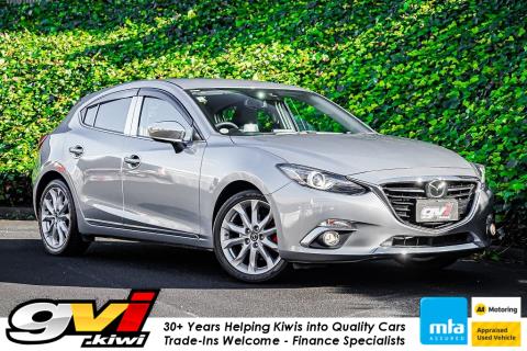 2014 Mazda Axela 20S / 3 Sport