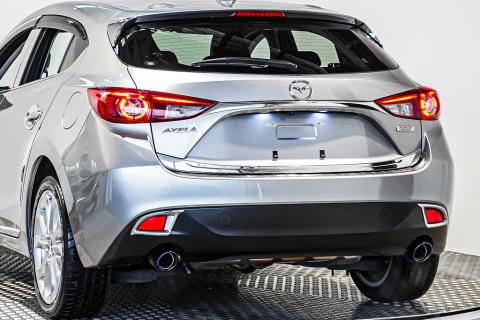 2014 Mazda Axela 20S / 3 Sport - Thumbnail
