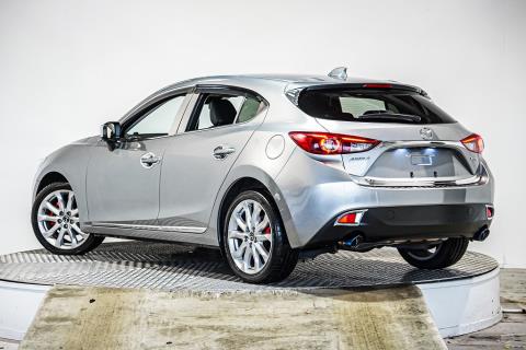 2014 Mazda Axela 20S / 3 Sport - Thumbnail