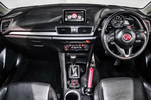 2014 Mazda Axela 20S / 3 Sport - Thumbnail