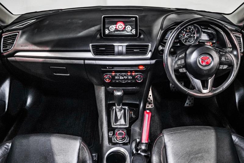 2014 Mazda Axela 20S / 3 Sport