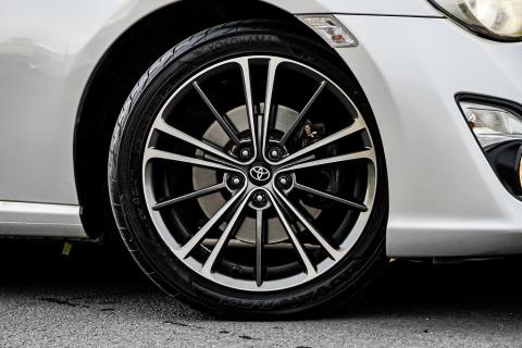 2013 Toyota 86 GT Limited / BRZ - Thumbnail