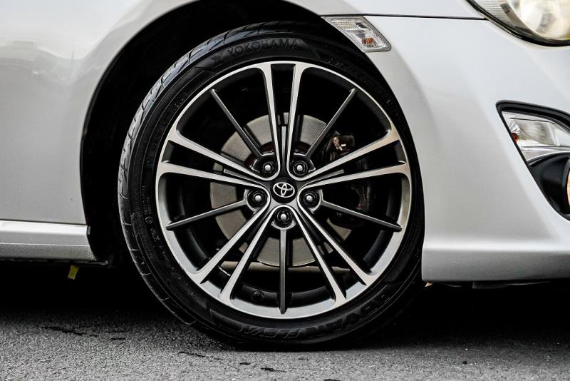 2013 Toyota 86 GT Limited / BRZ
