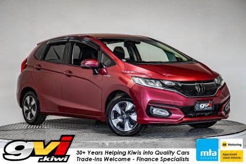 2017 Honda Fit L / Jazz Hybrid - Thumbnail