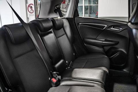2017 Honda Fit L / Jazz Hybrid - Thumbnail