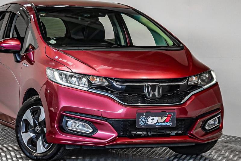 2017 Honda Fit L / Jazz Hybrid