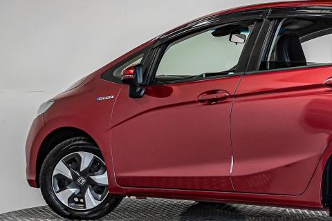 2017 Honda Fit L / Jazz Hybrid - Thumbnail