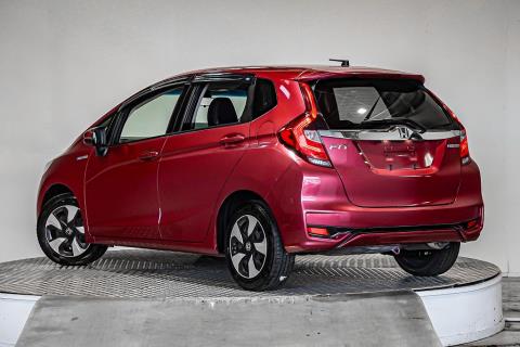 2017 Honda Fit L / Jazz Hybrid - Thumbnail