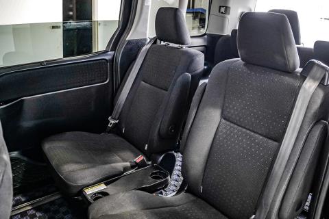 2014 Toyota Voxy Hybrid / Noah - Thumbnail