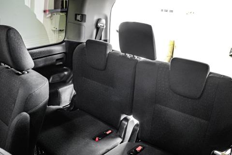 2014 Toyota Voxy Hybrid / Noah - Thumbnail